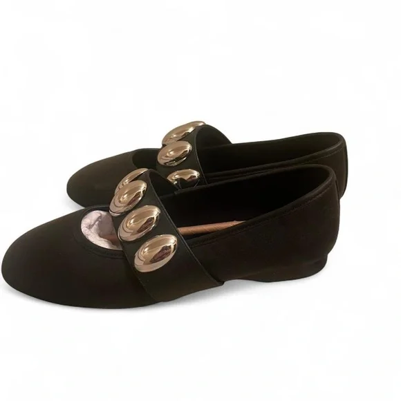 Sold Elegant Black Women's Shoes with Silver Accents - Picture 4 of 4